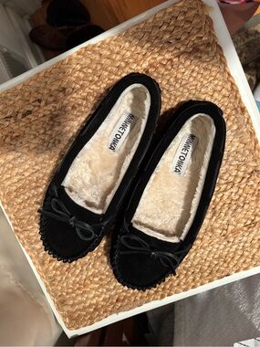 Minnetonka Black Suede Moccasins with Cream Faux-Fur Lining